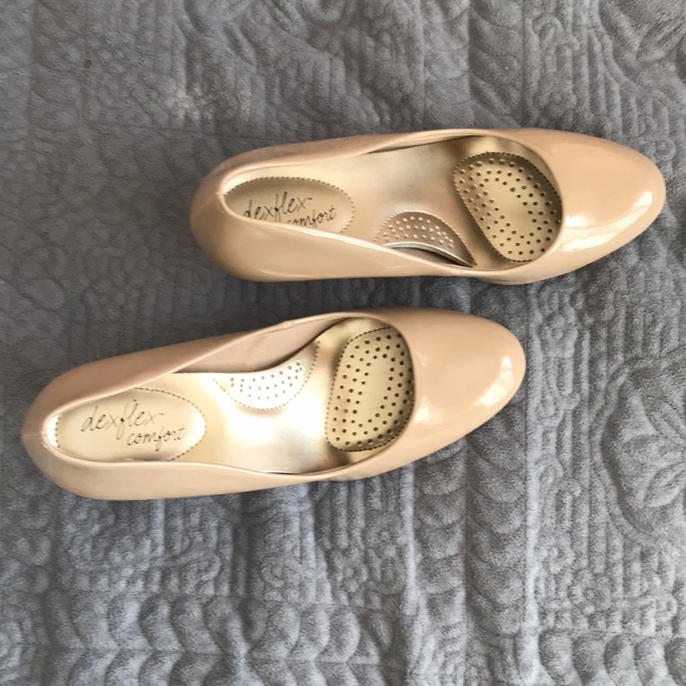 2-inch nude heels. never worn and bought for 92$